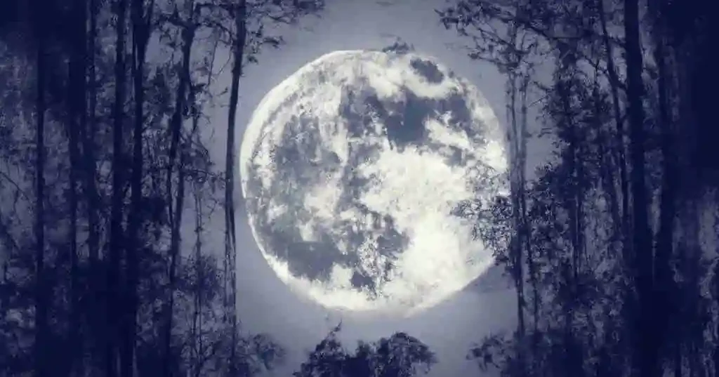 What Does The Moon Symbolize - SymbolismHub.com