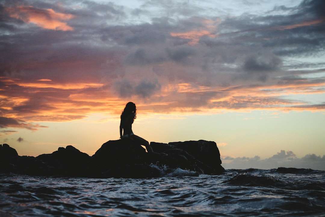 Photo What does the mermaid in a dream symbolize